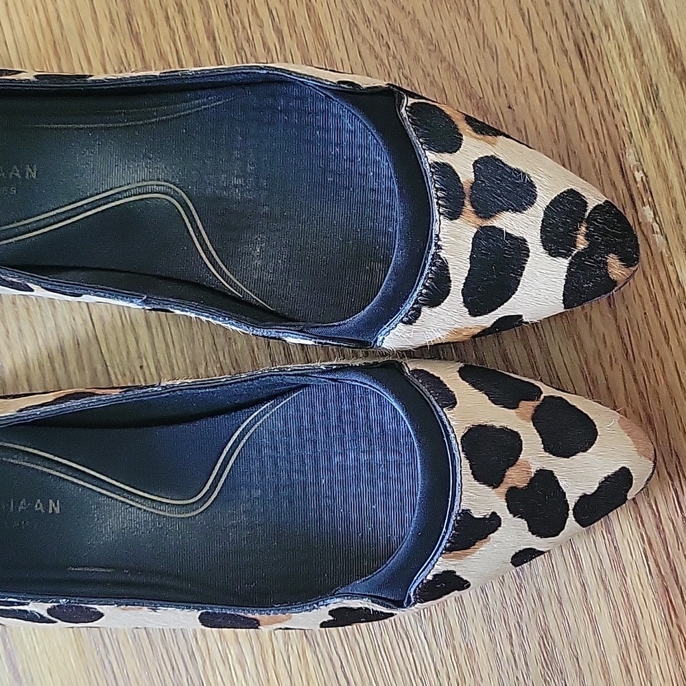Cheetah print on cow haired pointed flats